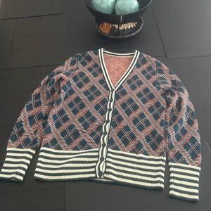 Patterned sweater cardigan